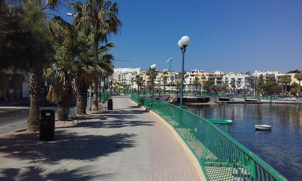 The April Maisonette Marsaskala Exterior foto